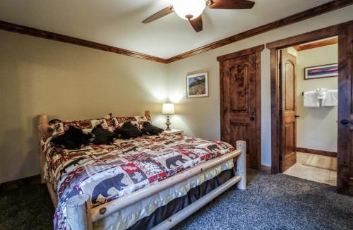 Sierra Holiday Apartment | Horizons Condo 4 #166