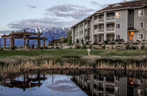 Minden Apartment | Hot Springs & Pool. By Mountains. Historic Resort