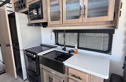 Tecopa House | Hot Springs Tinyhouse-Near Death Valley