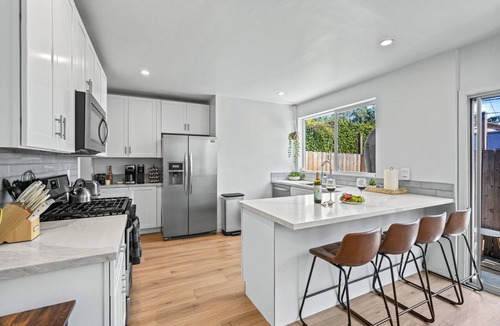Belmont Heights House | Hot Tub - Firepit - Prime Location - Belmont Shore Retreat - FIFA 2026