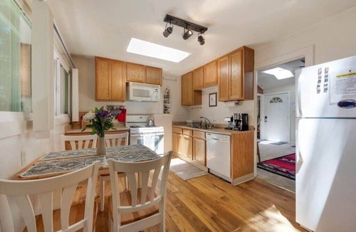 Rio Nido House | Hot Tub Near Russian River BBQ Private Home