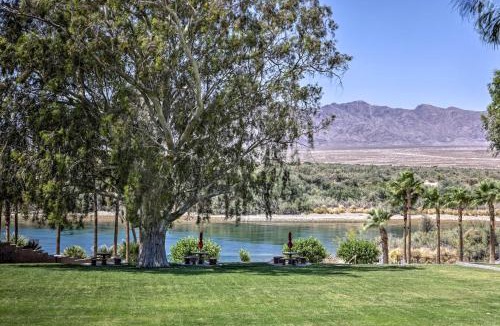 Bullhead City House | Hot Tub & River Views! Family Gem in Bullhead City