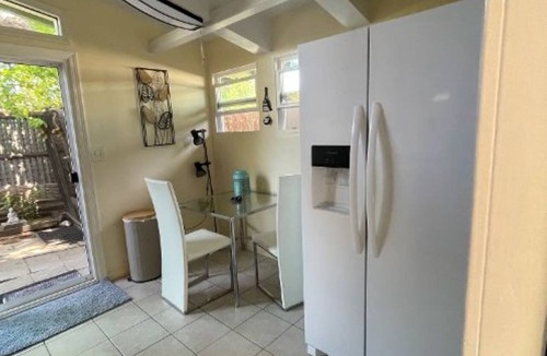 San Rafael Apartment | Hot Tub/Sauna/Jacuzzi/Massage Chair/Pets/Fireplace/15 Min to Golden Gate Bridge