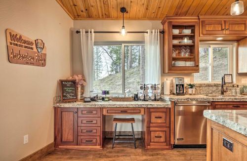 Twain Harte House | Hot Tub + Scenic Views: Luxury Twain Harte Cabin!