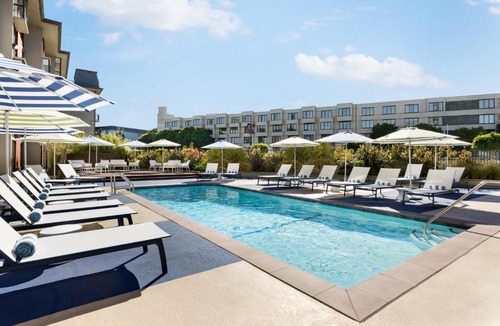 Fisherman's Wharf Hotel | Hotel Caza