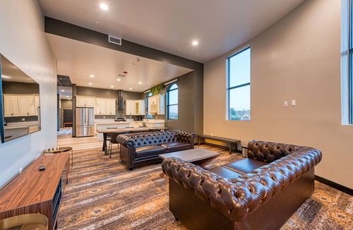 Newhall Hotel | Hotel Lexen Santa Clarita Valencia Near Six Flags