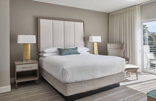Palm Desert Hotel | Hotel Paseo, Autograph Collection by Marriott