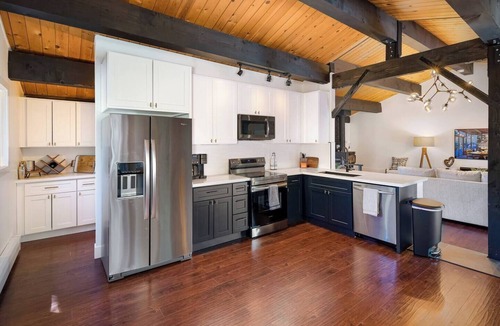 Incline Village Cabin | HotTub | Fireplace | Bunk Beds | Family Snow Trip