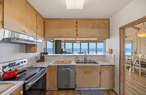 Watsonville House | House 98 - Ocean View