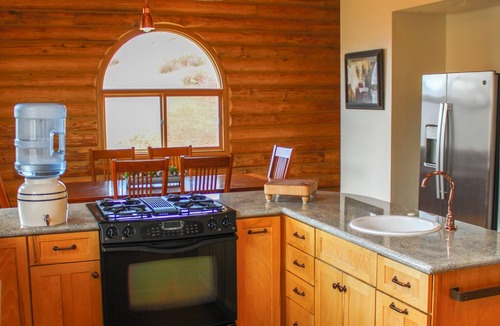 Kernville House | House on the Hill/5 bedrooms/overlooks all of Kernville