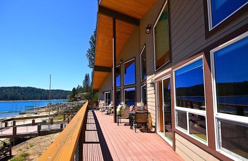 Bass Lake House | Humphreys Lakefront