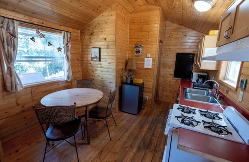 Huntington Lake RV Rental | Huntington Lake Resort - Campsite