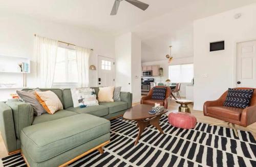 Lake Isabella House | Huth Street Haven