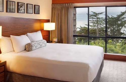 Carmel Highlands Resort | Hyatt Residence Club Carmel, Highlands Inn 1bedroom Sleeps 4!