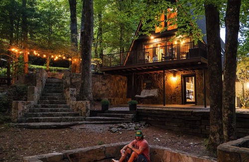Dillard House | Iconic A-Frame Haven Sleeps 8 Fire Pits EV