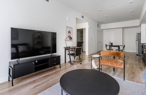 Hayward Apartment | Impeccable Hayward 1BR w/Pool, Grills, Parking & Gym, by Blueground