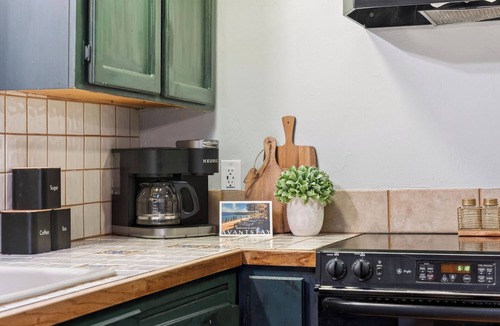 Incline Village Cabin | Incline Pines Retreat | Private HotTub + Wraparound Deck + Views | Near Dining