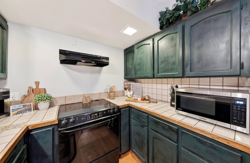 Incline Village Cabin | Incline Pines Retreat | Private HotTub + Wraparound Deck + Views | Near Dining