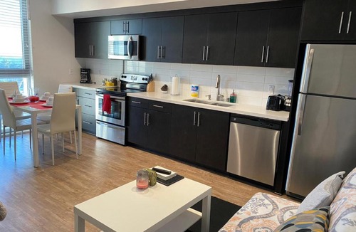 Little Armenia Apartment | Incredible Hollywood Loft Free Parking
