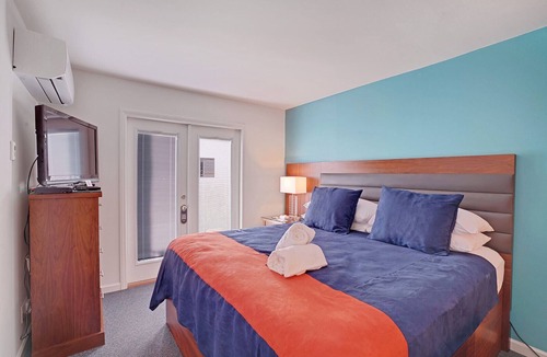 Warm Sands Hotel | Inndulge - A Modern Gay Men's Resort