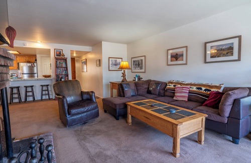 June Lake Condo | Interlaken #19 - 3 Bedroom 3 Bathroom Unit