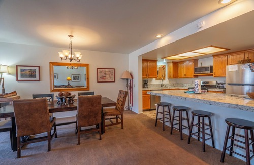 June Lake Condo | Interlaken #19 - 3 Bedroom 3 Bathroom Unit