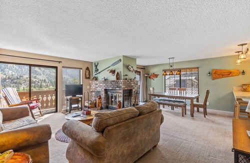 June Lake Condo | Interlaken 3, one bedroom getaway