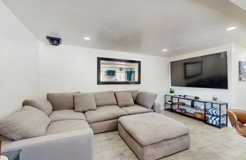 Tahoe Village House | Inviting Townhome with Heated Floors Ski Storage Close to Heavenly Ski Resort