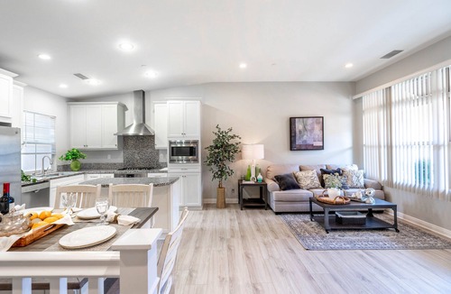 Cypress Village Condo | Irvine Oasis - Luxury 2BR Condo