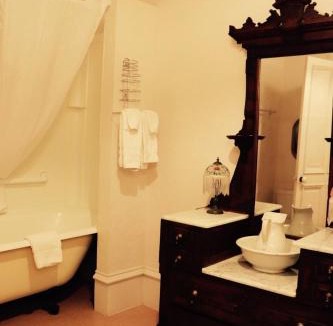 Eureka Hotel | Jackson House Hotel