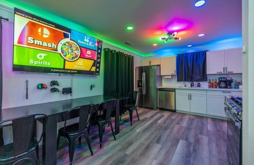 Visalia House | Jumbotron, Arcade, Themed Rooms, Theater