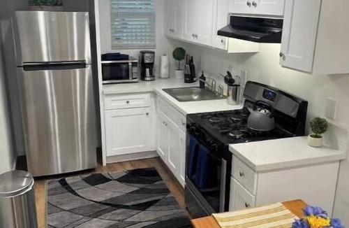 Riverside House | Jurupa 3 Bedroom 1 bath Large Yard