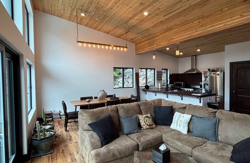 June Lake Apartment | Just built in 2024! Top floor 2 bed 1.5 bath APT in beautiful June Lake!