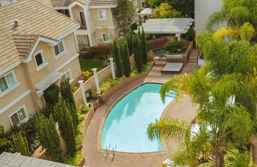 Sunnyvale West Hotel | Just What You Were Looking For! Onsite Pool, Pets Friendly Property
