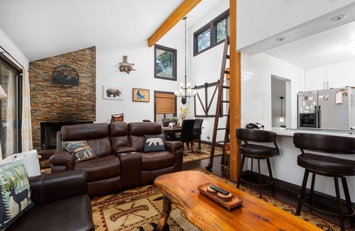 Shaver Lake Condo | Kamp Kokanee | Updated Condo Near Spa + Sauna