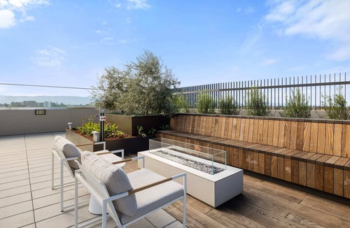 Santa Clara Apartment | Kasa | Stunning Room, Near San Jose Airport | Santa Clara