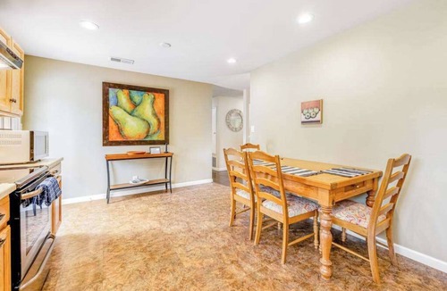 Kenwood House | Kenwood Home with Bocce Court, Dog Friendly