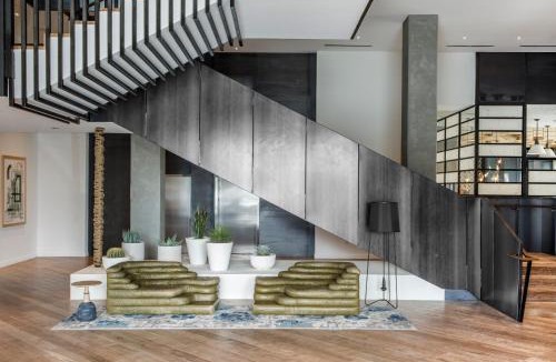 Downtown Palm Springs Resort | Kimpton Rowan Palm Springs Hotel by IHG