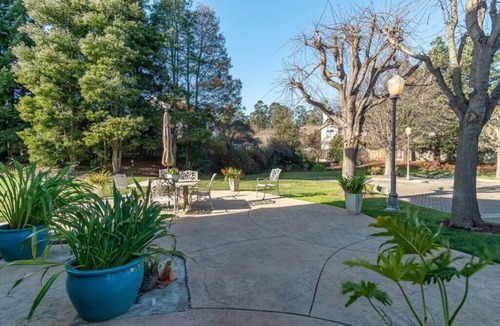 Salinas House | KINGSUITE in Mansion Mins to Beach Monterey Carmel