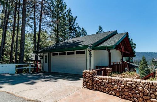 Bass Lake House | Knott Lakeview