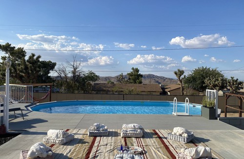 Joshua Tree House | La Bandita Retreat, Pool, Epic Views, Min. to JT National Park & Town