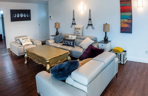 Sonora House | La Casa Blanca