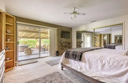 Borrego Springs House | La Paz - Adobe desert home on 6 acres, hot tub, cowboy pool, hiking