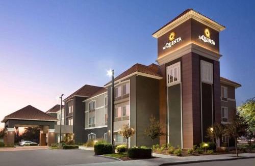 Fresno Hotel | La Quinta by Wyndham Fresno Northwest