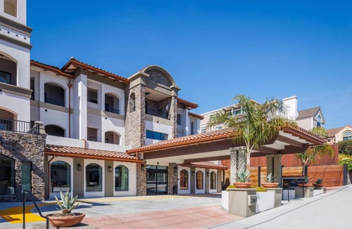 Beach Hill - Beach Flats Hotel | La Quinta Inn & Suites by Wyndham Santa Cruz