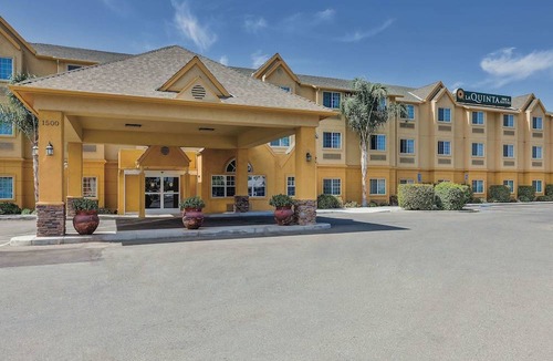 Tulare Hotel | La Quinta Inn & Suites by Wyndham Tulare