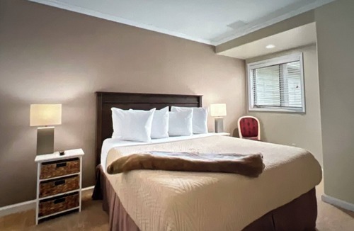 Lake Tahoe Resort | Labor Day week at lakefront Edgelake Beach Club