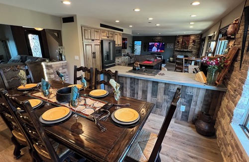 Agoura Hills House | Lady Face views ! Gorgeous~Hot tub~GYM~EV with spool ! New remodel