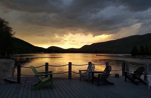 Salisbury Cottage | Lake and kayak access, new kitchen and bathrooms