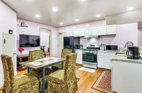 Castro Valley Apartment | Lake Chabot Getaway ~ 3 Mi to Water!